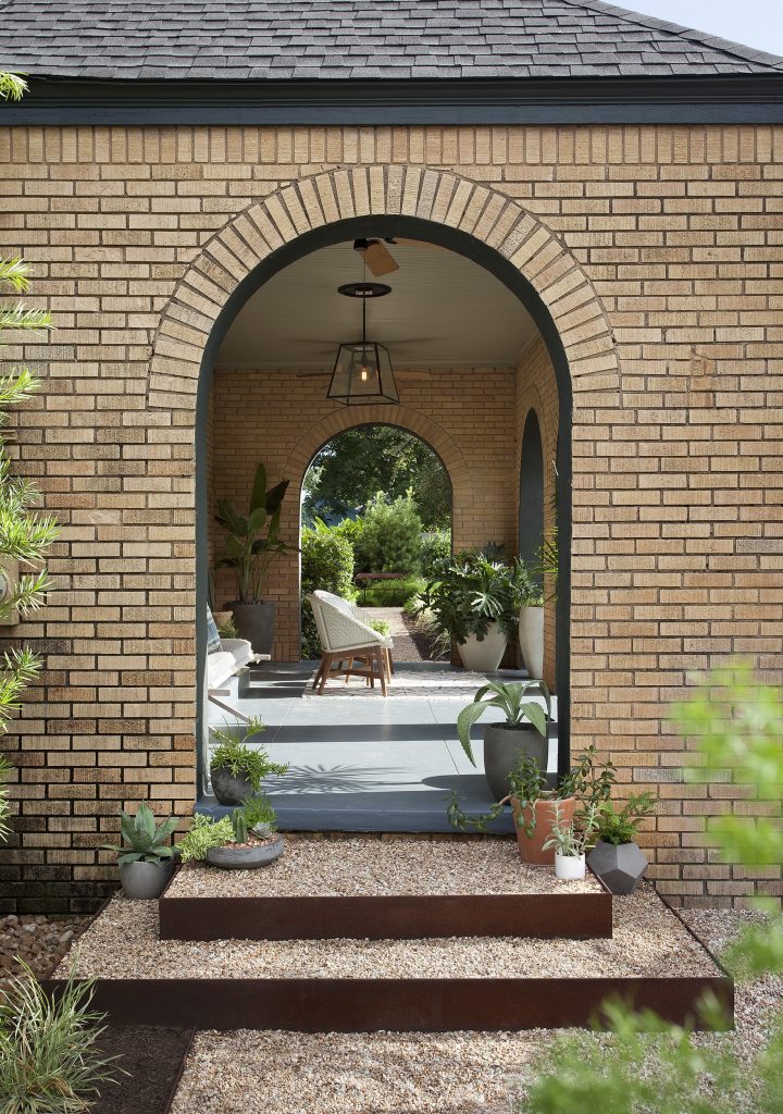 Front Arch - B Jane Gardens | B Jane Gardens